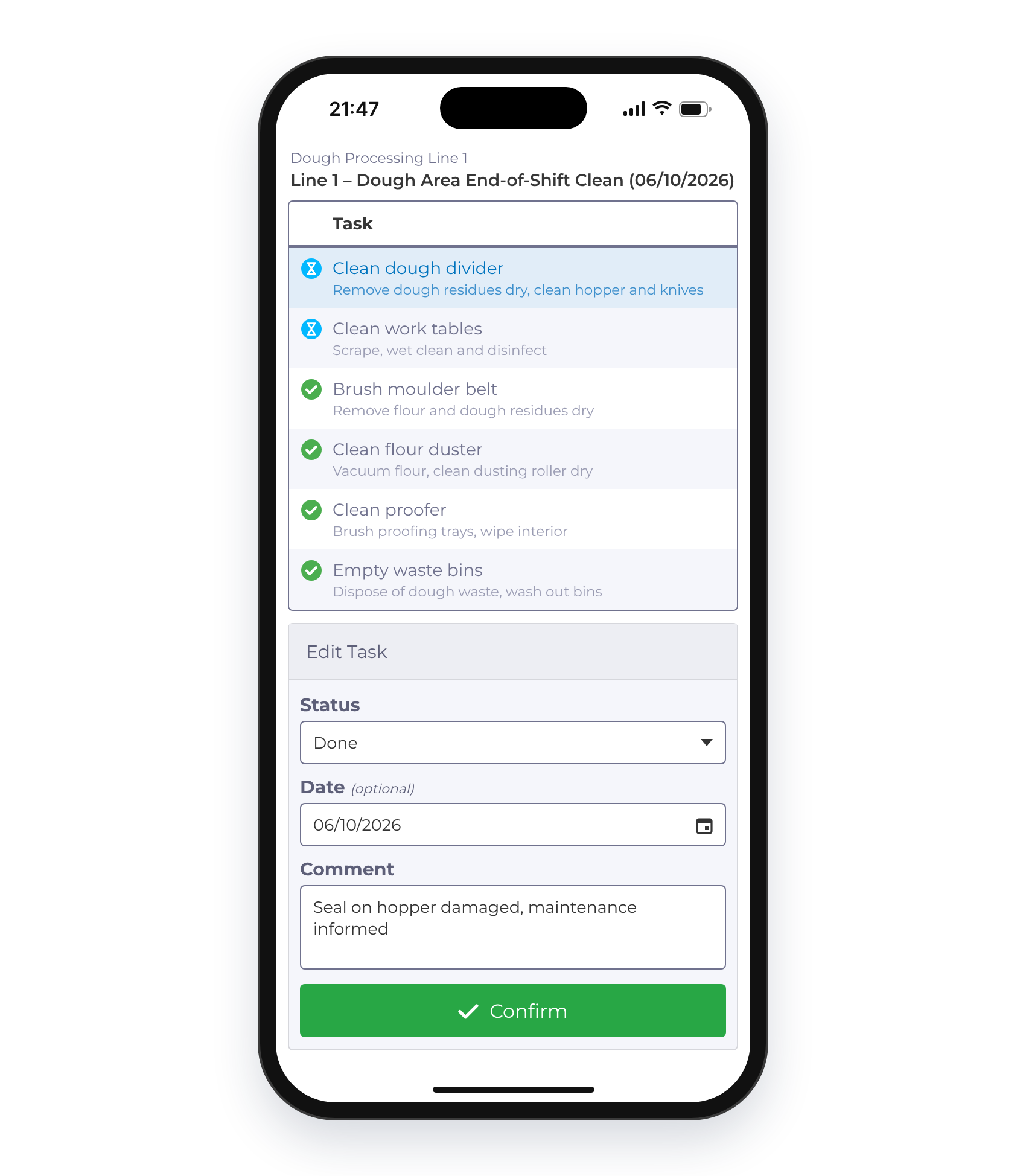 Mobile view of the end-of-shift cleaning checklist on a smartphone: Tasks with status and a form for completing them with date and comment